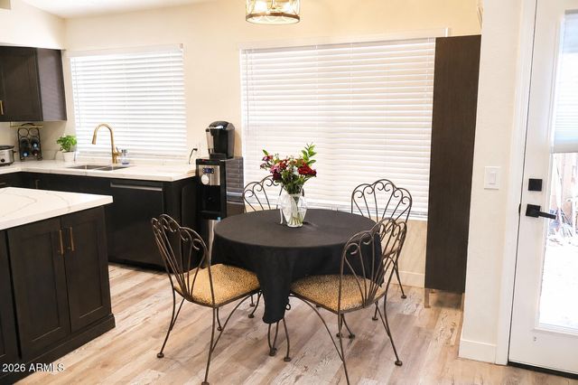 3017 E WOODLAND Drive, Phoenix, AZ 85048