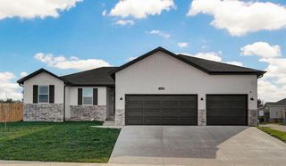 2141 N Jamestown Street, Ozark, MO 65721