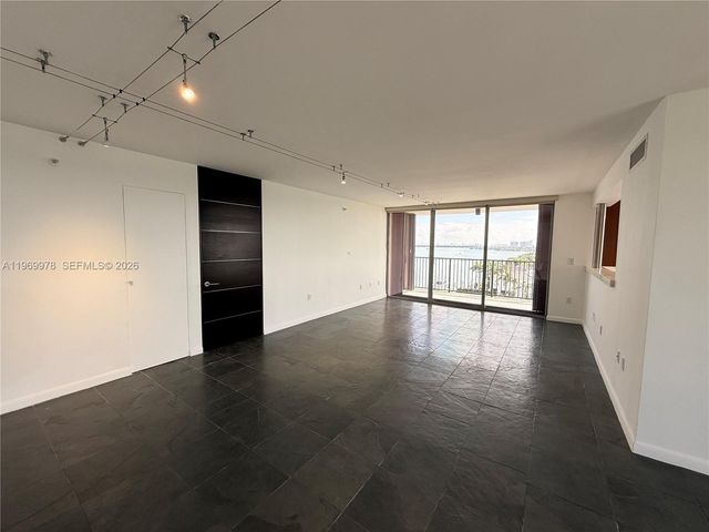 801 N Venetian Dr 802, Miami, FL 33139