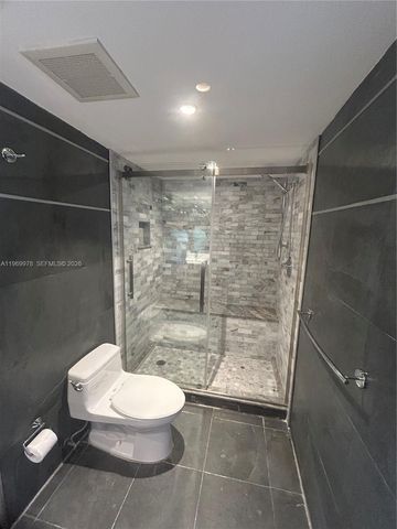 801 N Venetian Dr 802, Miami, FL 33139