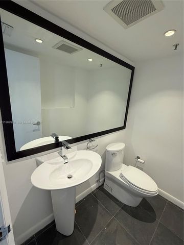 801 N Venetian Dr 802, Miami, FL 33139