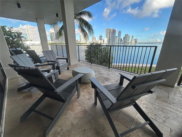 801 N Venetian Dr 802, Miami, FL 33139