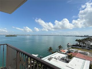 801 N Venetian Dr 802, Miami, FL 33139