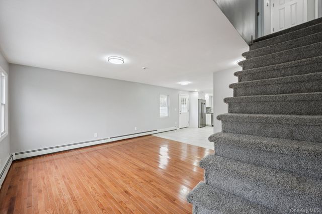 33 E Cherry Street, Central Islip, NY 11722