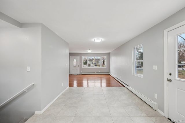 33 E Cherry Street, Central Islip, NY 11722