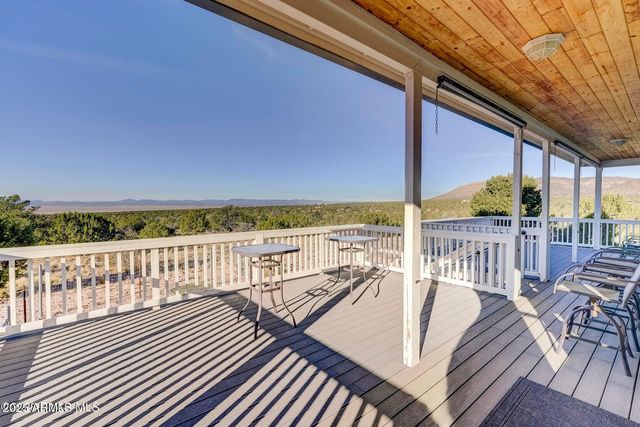 29450 N Caballero Way, Paulden, AZ 86334