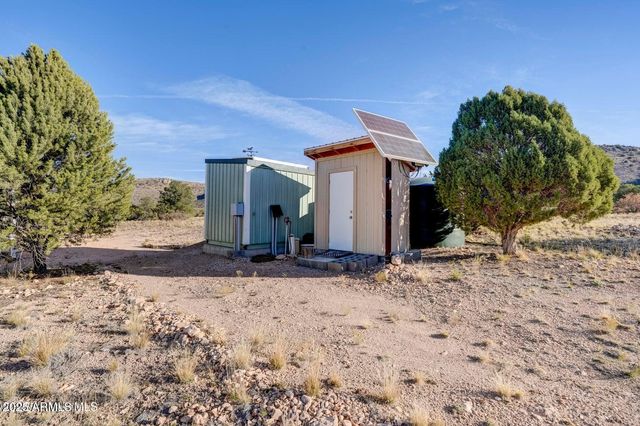 29450 N Caballero Way, Paulden, AZ 86334