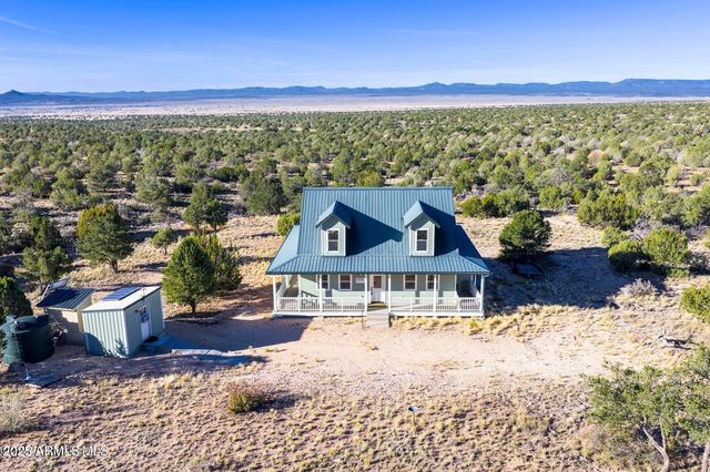 29450 N Caballero Way, Paulden, AZ 86334