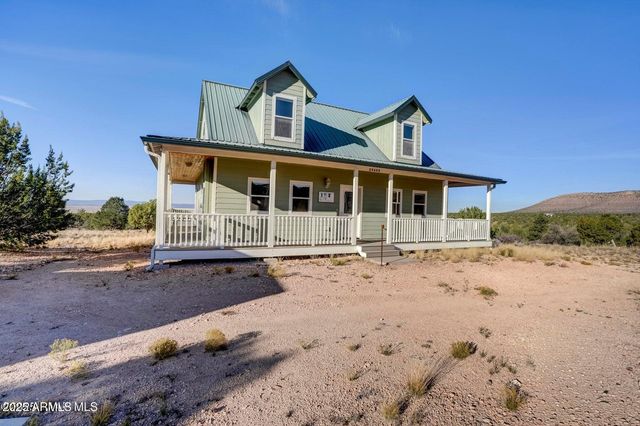29450 N Caballero Way, Paulden, AZ 86334