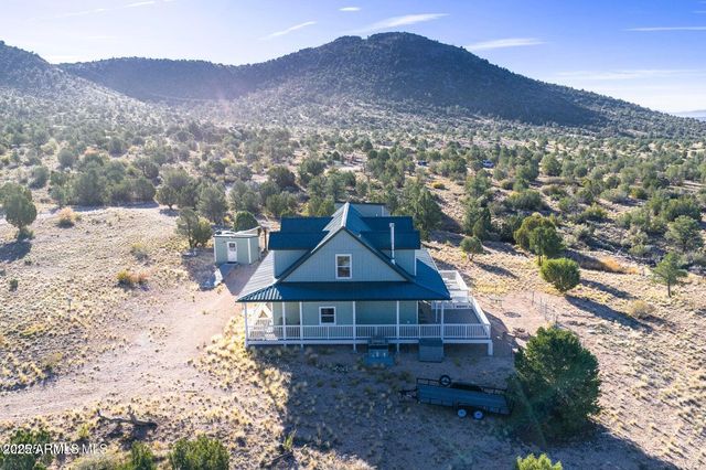 29450 N Caballero Way, Paulden, AZ 86334