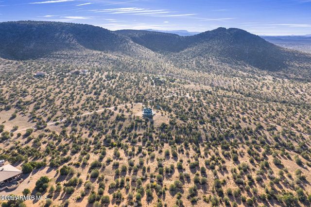 29450 N Caballero Way, Paulden, AZ 86334