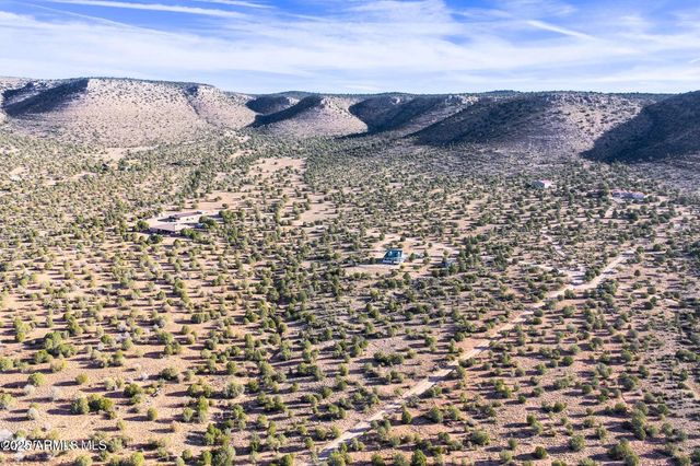 29450 N Caballero Way, Paulden, AZ 86334