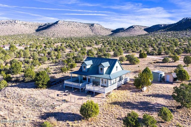 29450 N Caballero Way, Paulden, AZ 86334