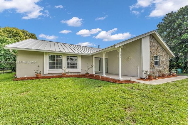 11501 SW 3rd Street, Plantation, FL 33325