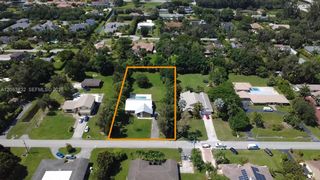 11501 SW 3rd Street, Plantation, FL 33325