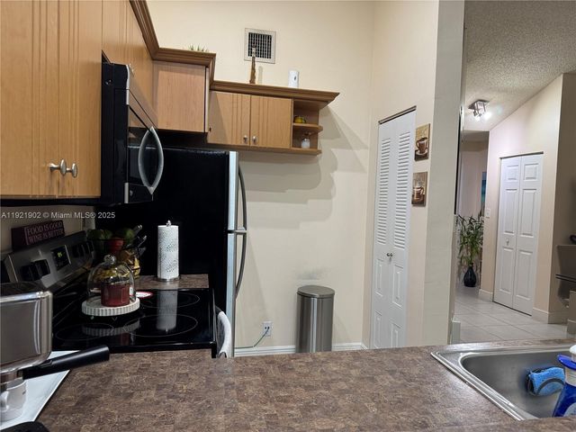 9446 SW 140th Ct 9446, Miami, FL 33186