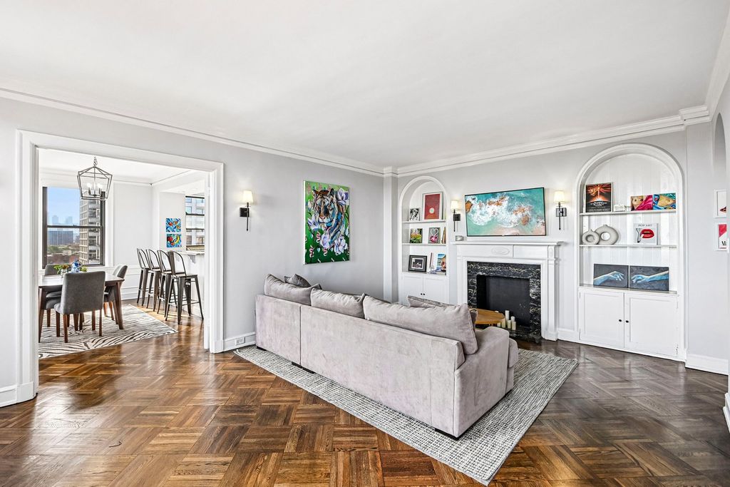 2000 N LINCOLN PARK WEST Avenue 912, Chicago, IL 60614 — photo 4