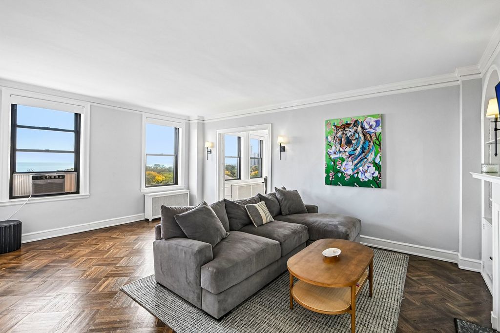 2000 N LINCOLN PARK WEST Avenue 912, Chicago, IL 60614 — photo 5