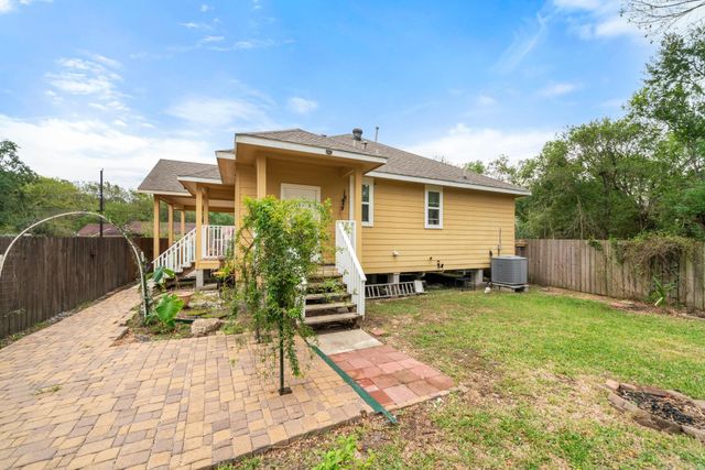 5907 Wedgefield Street, Houston, TX 77028