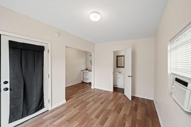 5907 Wedgefield Street, Houston, TX 77028