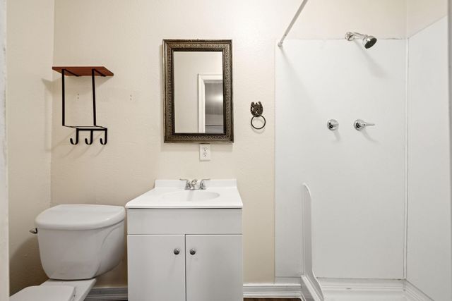 5907 Wedgefield Street, Houston, TX 77028