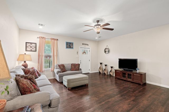 5907 Wedgefield Street, Houston, TX 77028