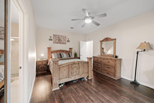 5907 Wedgefield Street, Houston, TX 77028