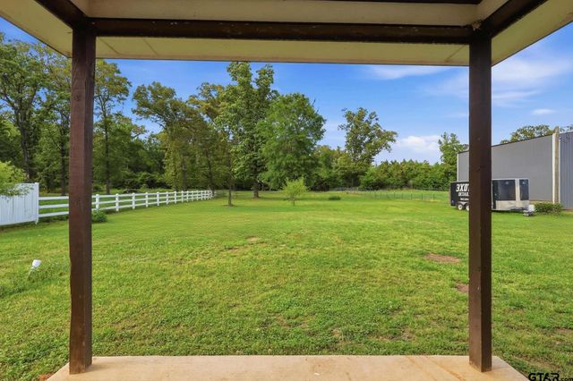 1933 hwy 11, Pittsburg, TX 75686