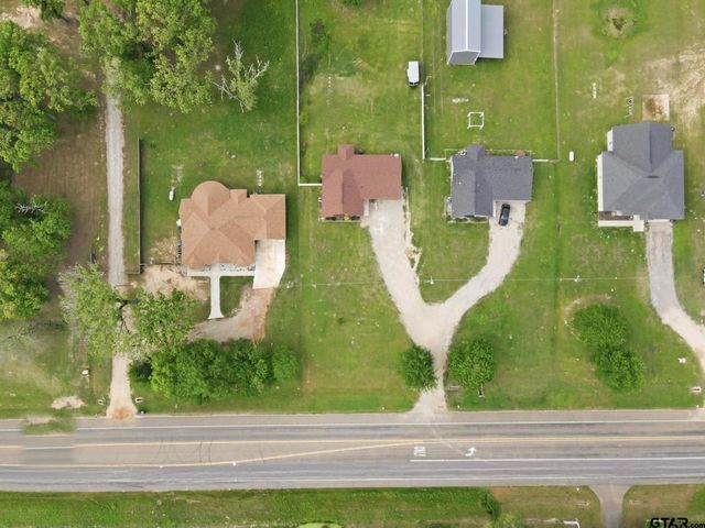 1933 hwy 11, Pittsburg, TX 75686