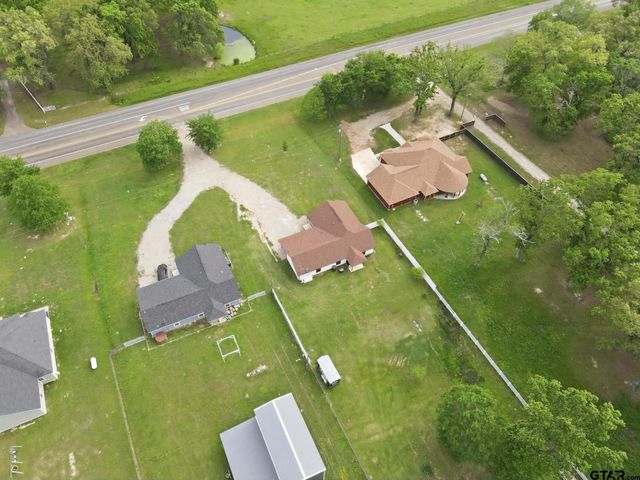 1933 hwy 11, Pittsburg, TX 75686