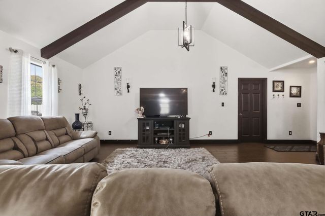 1933 hwy 11, Pittsburg, TX 75686
