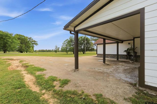 1933 hwy 11, Pittsburg, TX 75686