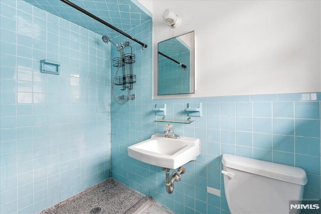 203 Westervelt Place, Lodi, NJ 07644