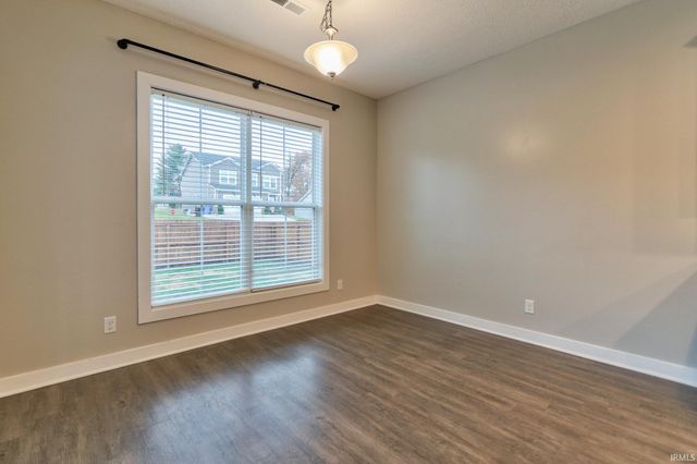 1245 Helen Court, Boonville, IN 47601