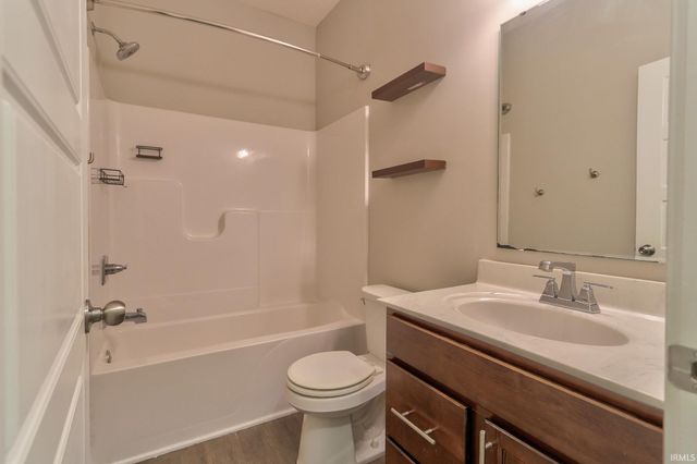 1245 Helen Court, Boonville, IN 47601