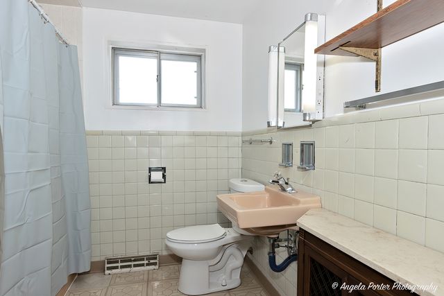 43 E Judith Ann Drive, Mount Prospect, IL 60056