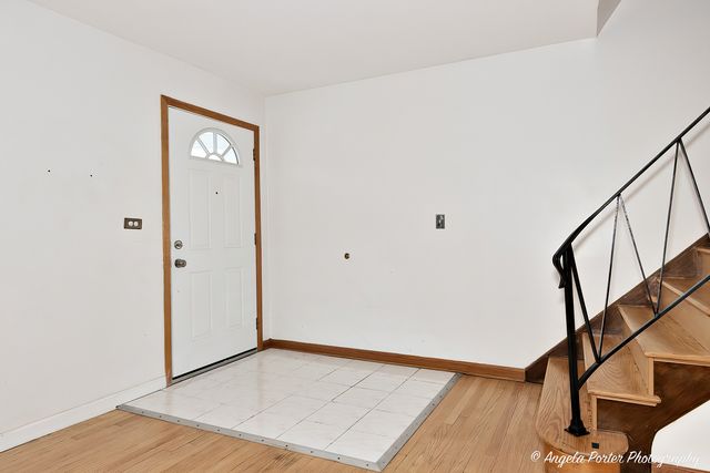 43 E Judith Ann Drive, Mount Prospect, IL 60056