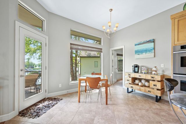 2105 W Harborlight Ct, Wichita, KS 67204