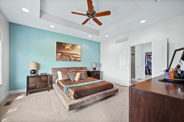 2105 W Harborlight Ct, Wichita, KS 67204