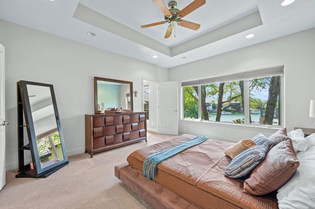 2105 W Harborlight Ct, Wichita, KS 67204