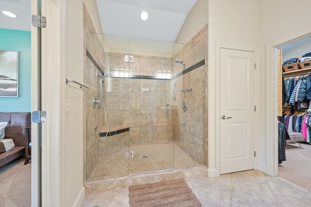 2105 W Harborlight Ct, Wichita, KS 67204