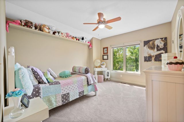 2105 W Harborlight Ct, Wichita, KS 67204