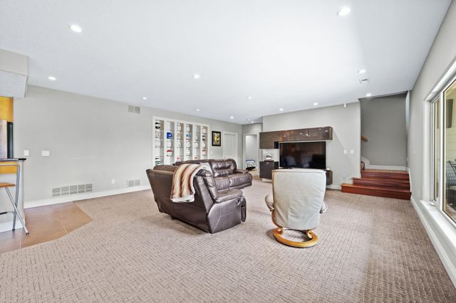 2105 W Harborlight Ct, Wichita, KS 67204