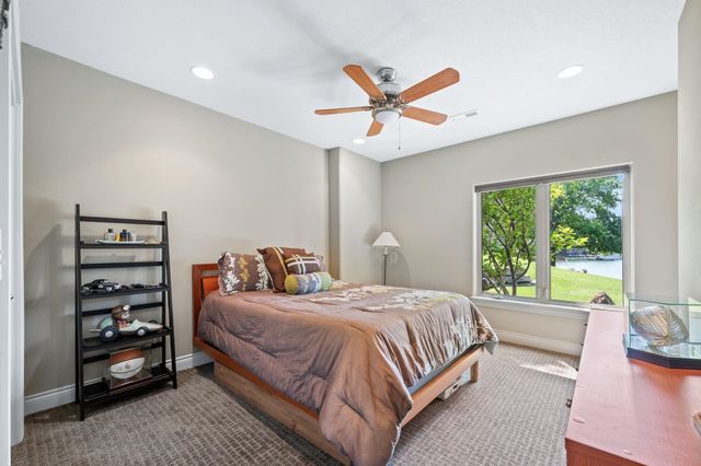 2105 W Harborlight Ct, Wichita, KS 67204