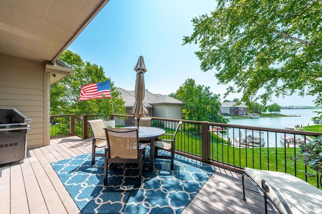 2105 W Harborlight Ct, Wichita, KS 67204