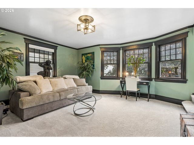 224 Nw 20TH Ave, Portland, OR 97209