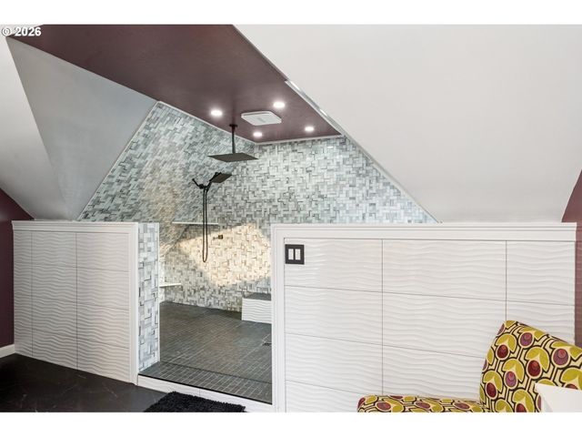 224 Nw 20TH Ave, Portland, OR 97209