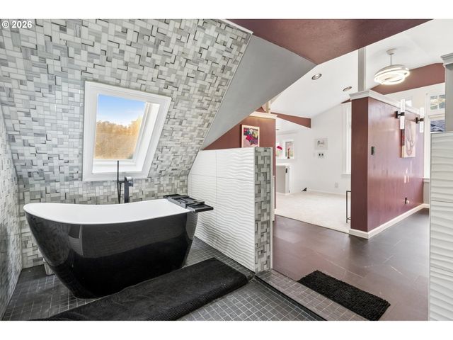 224 Nw 20TH Ave, Portland, OR 97209