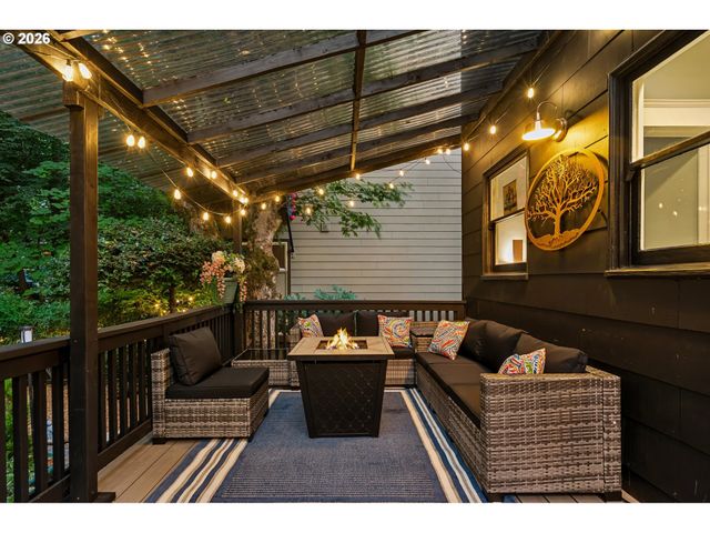 224 Nw 20TH Ave, Portland, OR 97209