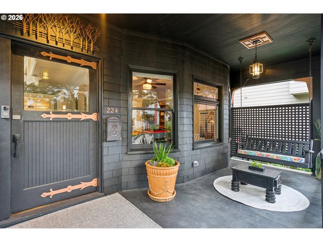 224 Nw 20TH Ave, Portland, OR 97209